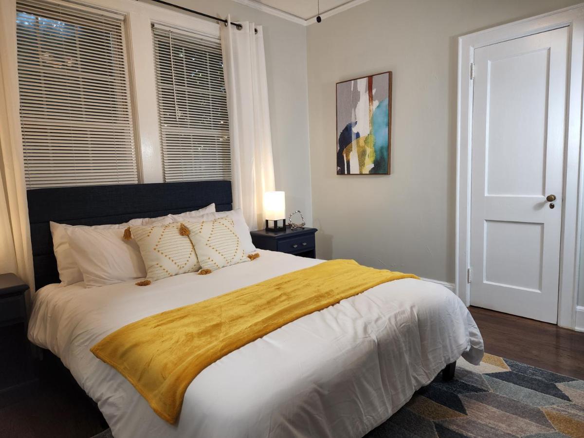 Spacious Centrally Located 3 Bed 2 Bath - Sleeps 8 Montgomery Exterior photo