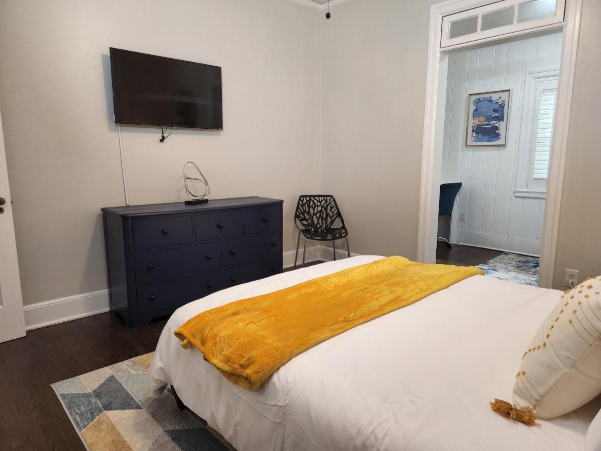 Spacious Centrally Located 3 Bed 2 Bath - Sleeps 8 Montgomery Exterior photo